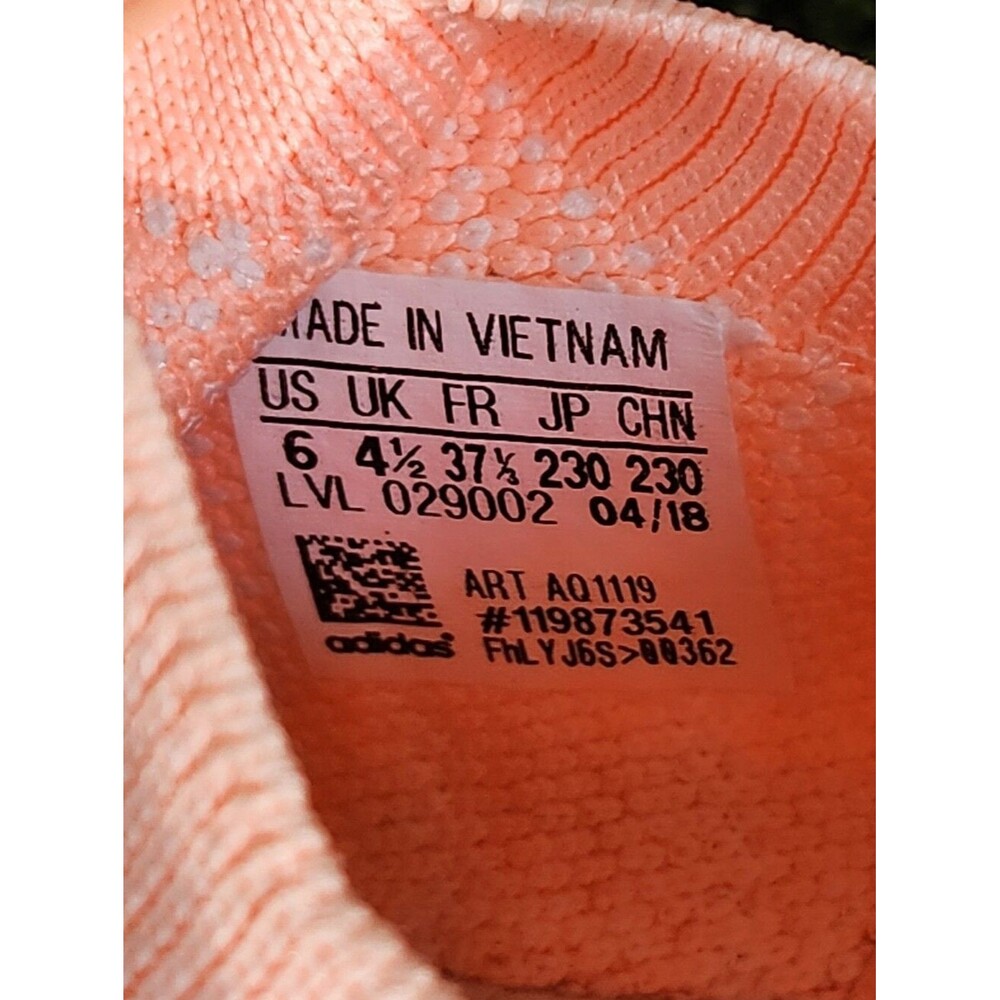 Adidas NMD-R1 Boost Women's Athletic Running/Walking Primeknit Peach Size 6 - Picture 13 of 14
